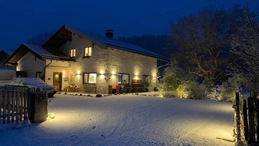 Ferienhaus für 35 Personen, mit Garten und Ausblick sowie Sauna, mit Haustier in Alpenland Tegernsee Schliersee - 4