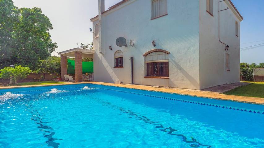 Chalet para 12 personas, con piscina además de jacuzzi y balcón/terraza, Se admiten mascotas en La Janda - 3