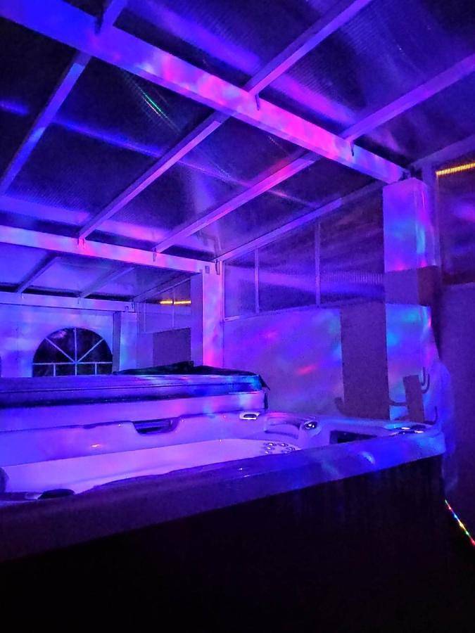 Gîte pour 2 personnes, avec piscine et vue ainsi que jardin et sauna dans Les Aix-d'Angillon - 2