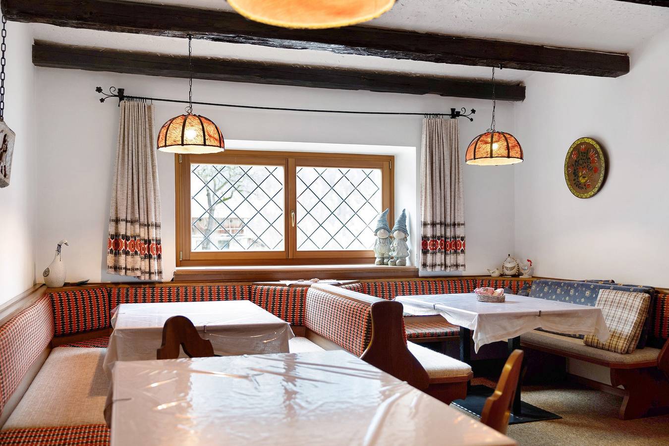 Ganze Wohnung, Ferienwohnung 'Pfaffingerhof Apt Piccolo Rabbit' mit Bergblick, Gemeinschaftsgarten und Wi-Fi in Antholz, Rasen-Antholz
