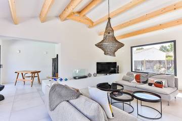 Gîte pour 6 personnes, avec jardin et terrasse à Bois-de-Céné