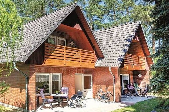 Ferienpark für 3 Personen, mit Terrasse und Garten sowie Pool in Plau am See - 4