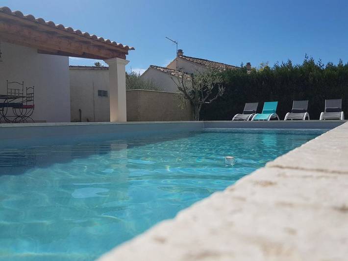 Location de vacances pour 8 personnes, avec jardin ainsi que piscine et vue à Beaumes-de-Venise - 2