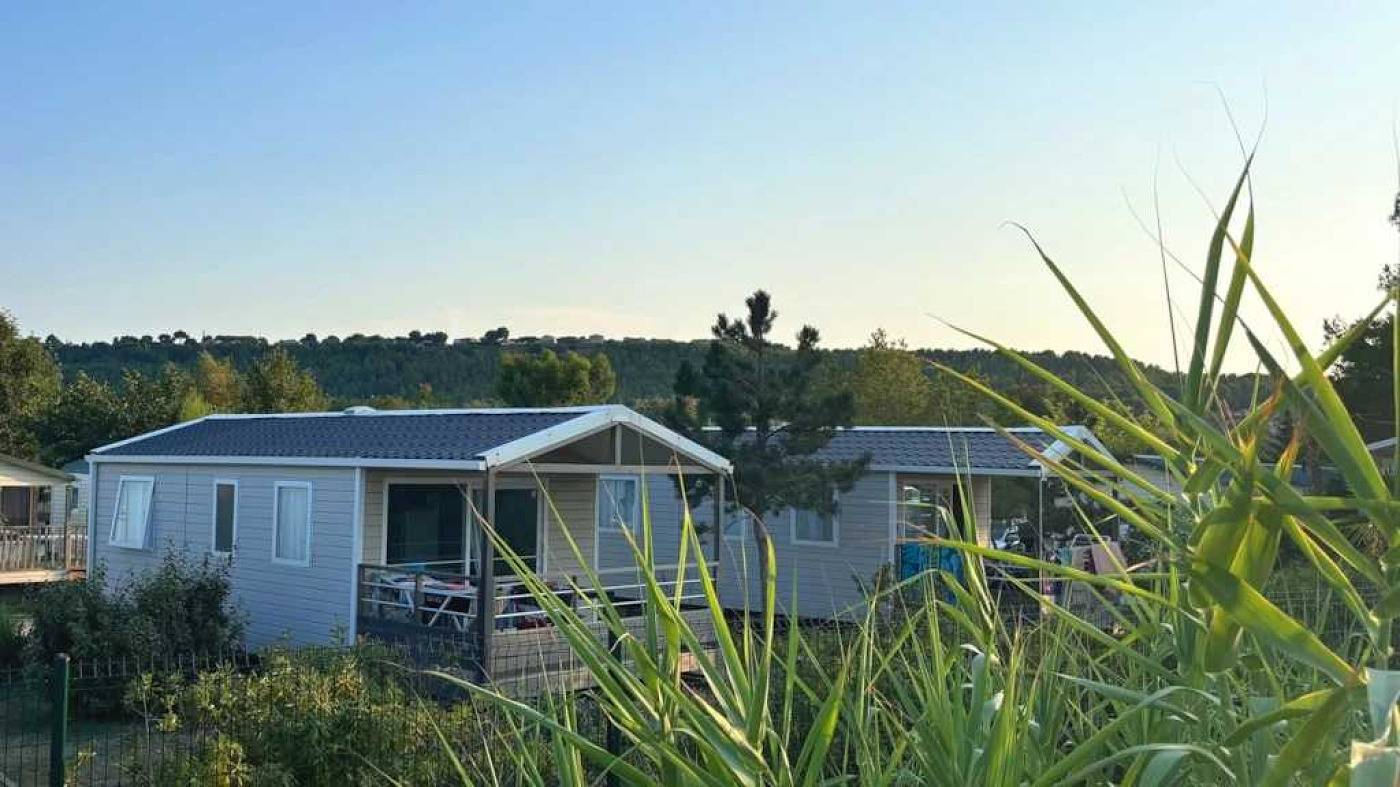 Camping 3 étoiles - Piscine  - ccbaega in Saint-Mitre-les-Remparts, Istres en omgeving