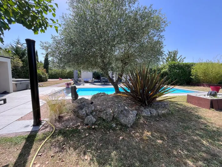 Maison de vacances pour 11 personnes, avec piscine ainsi que jardin et jacuzzi - 1