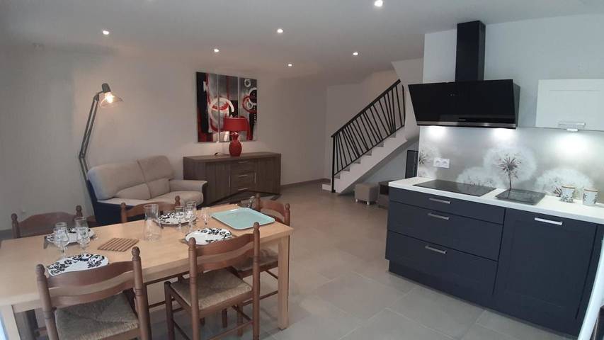 Location de vacances pour 4 personnes, avec Terrasse ainsi que Jardin et Vue à Othis