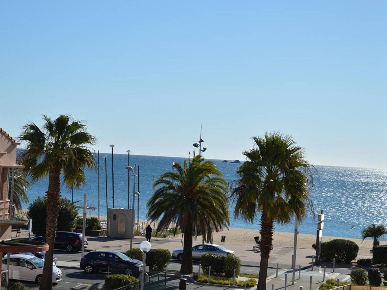 Appartement entier, Studio cabine bord de mer, 4 pers, terrasse, rés. calme in Fréjus Plage, Fréjus
