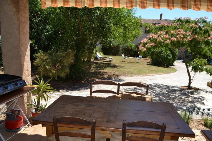 Maison d’hôte pour 4 personnes, avec vue et jardin à Gémenos - 2