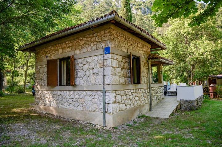 Camping pour 3 personnes, avec jardin et vue, animaux acceptés dans Primorje-Gorski Kotar - 3