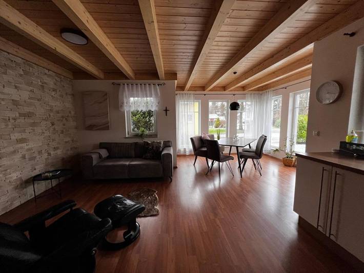Ferienwohnung für 5 Personen, mit Terrasse und Garten in Wackersdorf