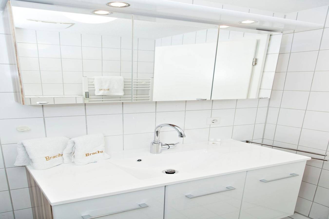 Entire apartment, Klein aber Fein! Modern und zentral gelegen mit Südbalkon und Blick zum Watt. in Juist