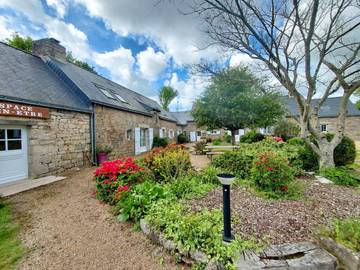 Gîte for 14 Guests in Kernascléden, Bretagne, Picture 4