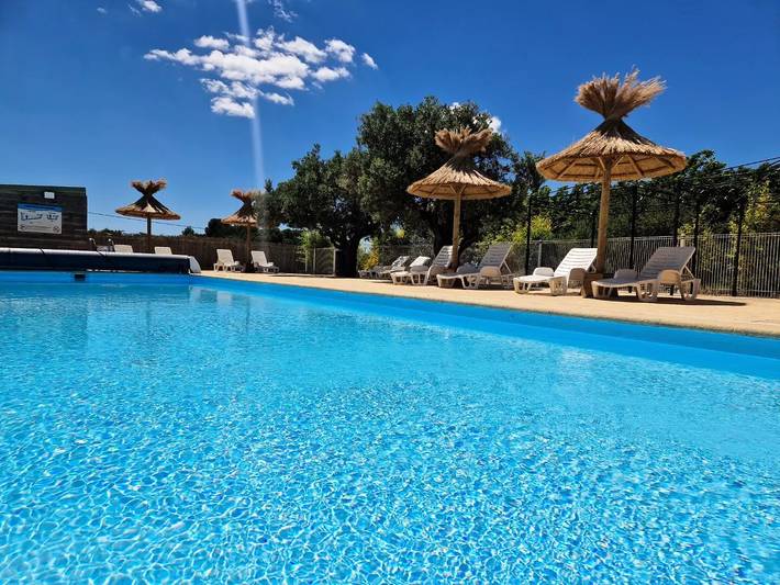 Camping voor 4 personen, met zwembad en terras, met huisdier in de Provence