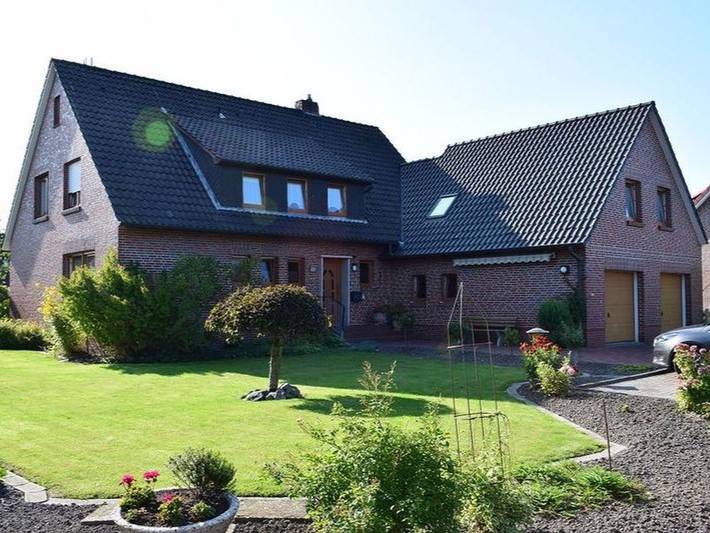 Ganze Wohnung, Apartment „Ferienwohnung 3“ mit Balkon und Wlan in Horumersiel, Wangerland