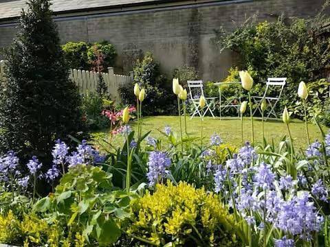 One-Bedroom House in Wells, Somerset