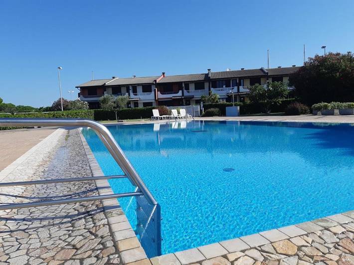 Ferienhaus für 5 Personen, mit Balkon und Garten sowie Pool und Ausblick - 1