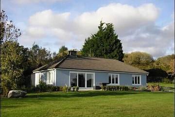 Ferienhaus für 5 Personen, mit Whirlpool und Garten sowie Terrasse in Irland