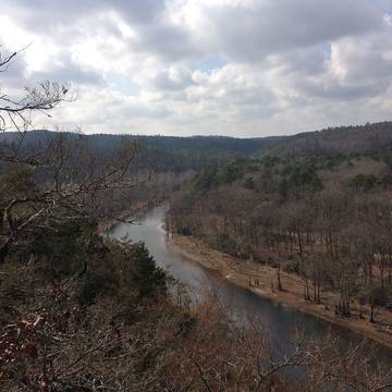 Log Cabin for 10 Guests in Broken Bow Lake, Oklahoma, Picture 3