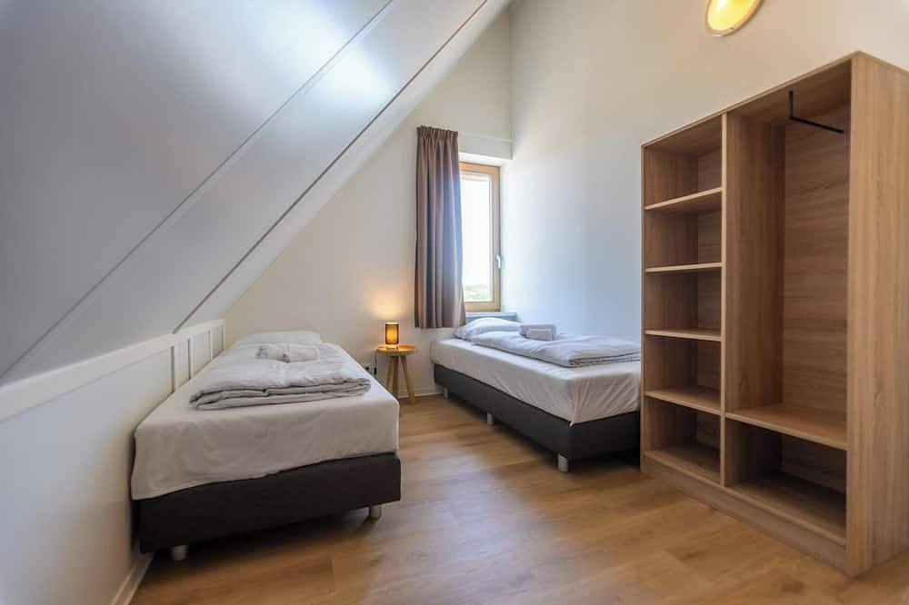 Villa met 4 slaapkamers en 2 badkamers in Cadzand, Zeeuwse Kust