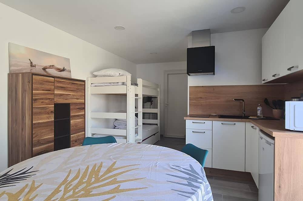 Entire apartment, Logement à 200m de la Plage - Les Huttes in Saint-Denis-d'Oléron, Côte de Beauté