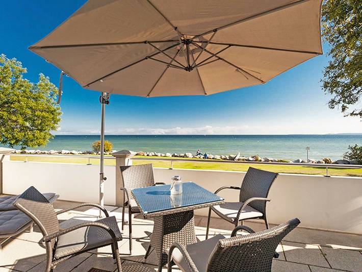 Ferienwohnung für 4 Personen, mit Balkon und Terrasse sowie Sauna und Ausblick in Sassnitz