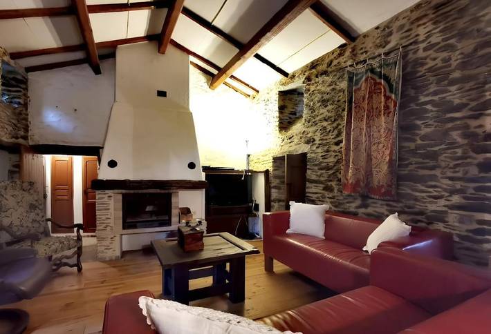 Location de vacances pour 5 personnes, avec vue et terrasse à Saint-Paul-la-Coste - 2