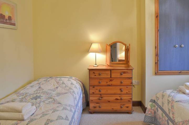 Barfields Cherry Tree Cottage in Cornwall