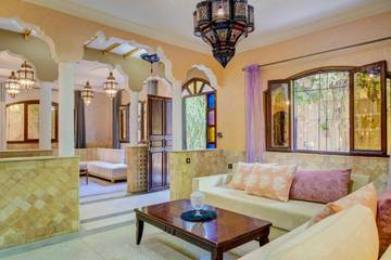 Gîte pour 2 personnes, avec vue ainsi que terrasse et jardin à Taroudant