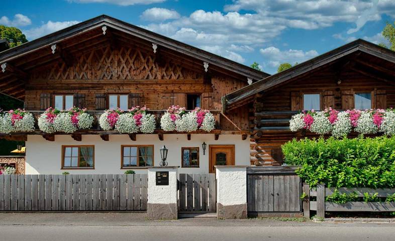 Ferienwohnung für 2 Personen, mit Balkon und Garten sowie Sauna und Ausblick in Kreuth