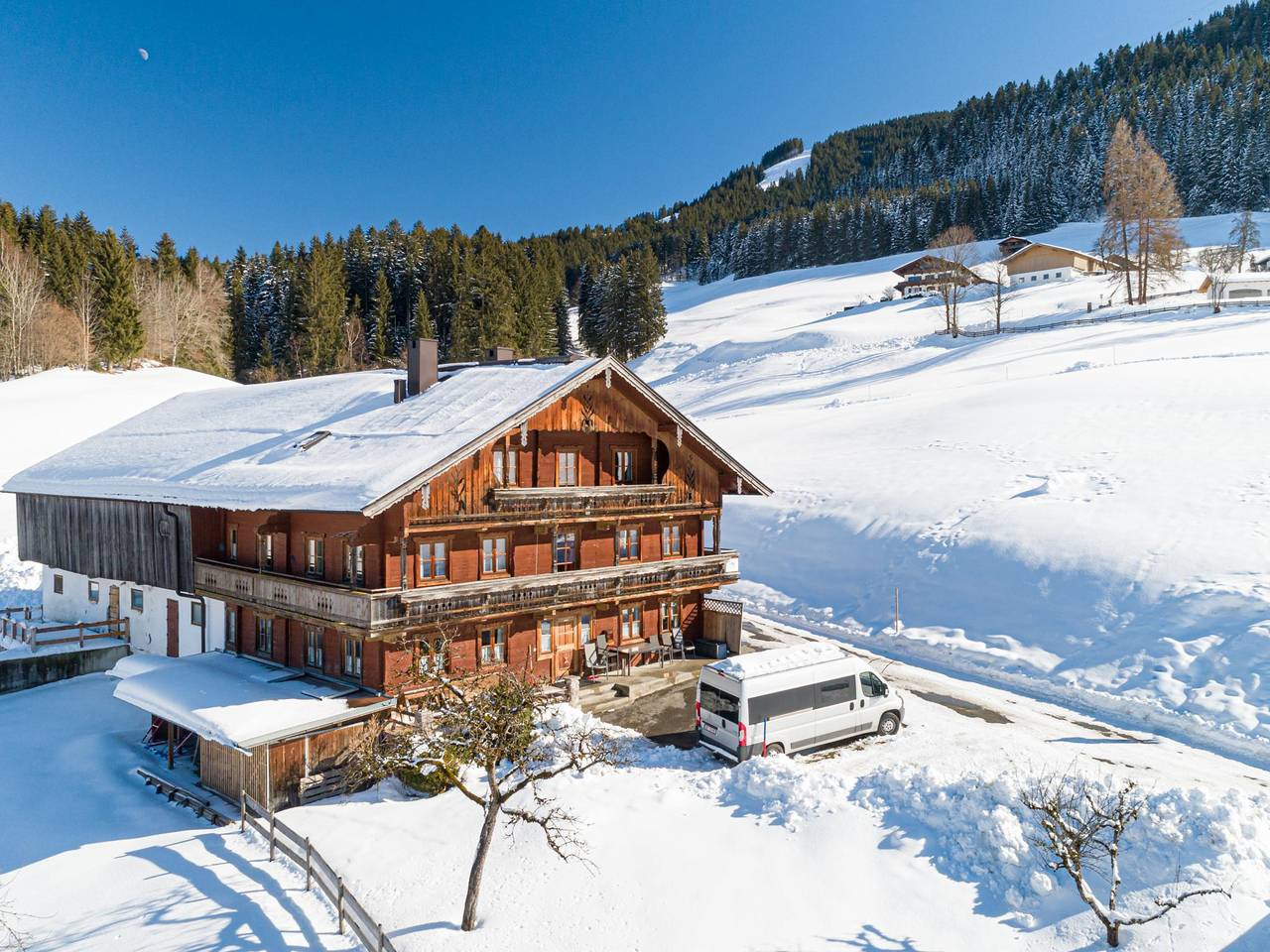 Geheel appartement, Groepshuis gelegen tussen Westendorf en Brixen im Thale in Brixen im Thale, Brixental
