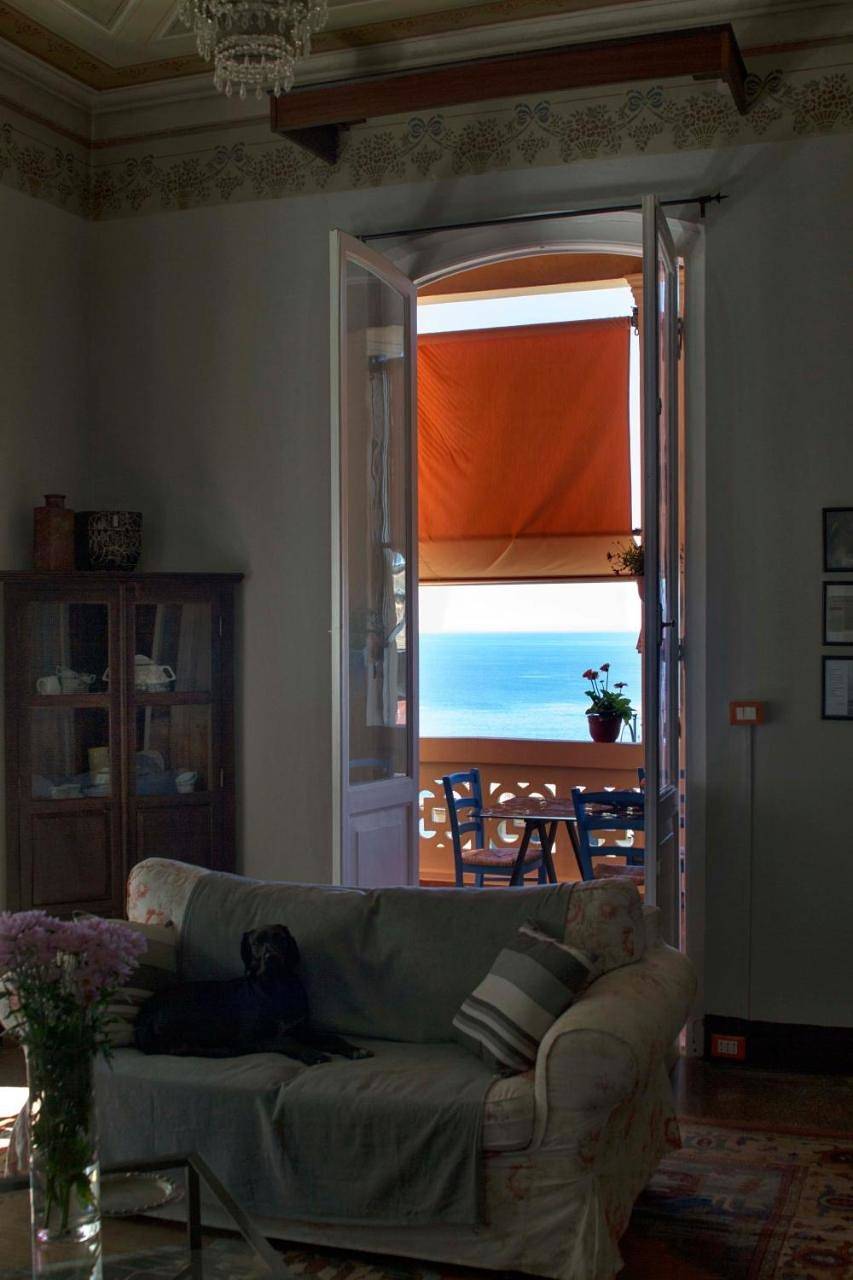 L'Andirivieni in Bagni Beppe, Camogli