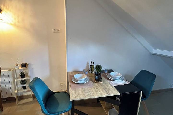 Appartement entier, Studio au cœur de Fontainebleau. A 5 minutes du Château ! in Fontainebleau, Seine-et-Marne