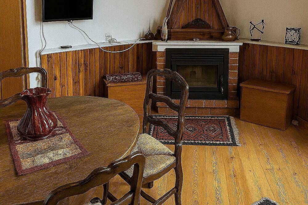 Ganze Wohnung, Quiet and private cottage in Forni di Sopra, Südliche Karnische Alpen