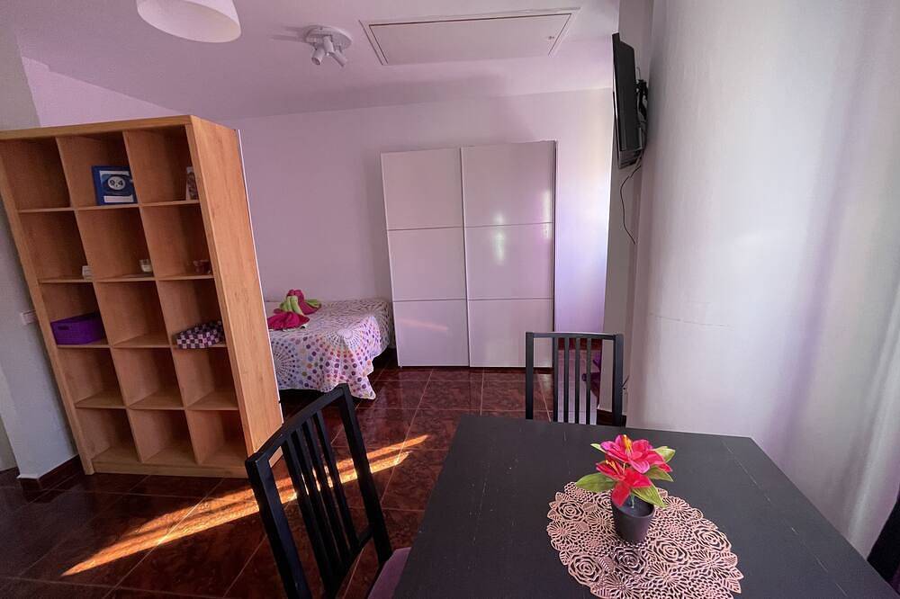 Apartamento Beatriz for 4 people in Cuenca, Cuenca Province
