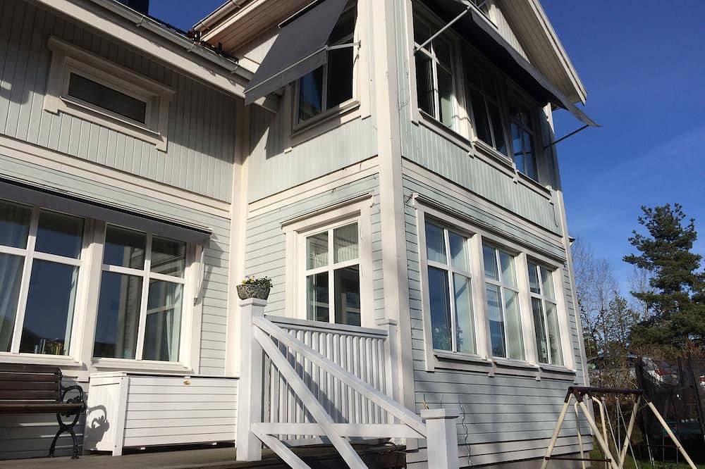 Moderne Villa in der Nähe des Archipels, in der Nähe der Stadt Stockholm, ideal für Familien in Nacka, Stockholmer Schärengarten