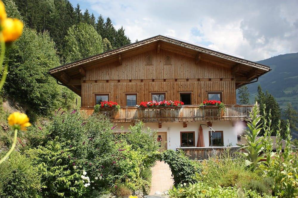 Geheel appartement, Appartement Reutl * Sauna * wireless * Skibus *** Maak je klaar it! in Tux Alps, Zellberg