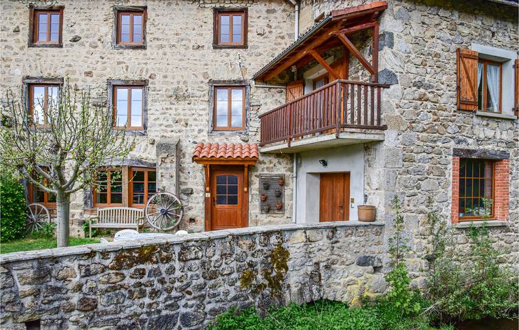 Appartement Grandrif avec vue spectaculaire in Grandrif, Région d'Ambert