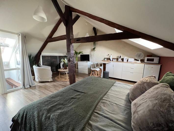 Cottage pour 2 personnes, avec piscine ainsi que jardin et terrasse à Châteaugiron