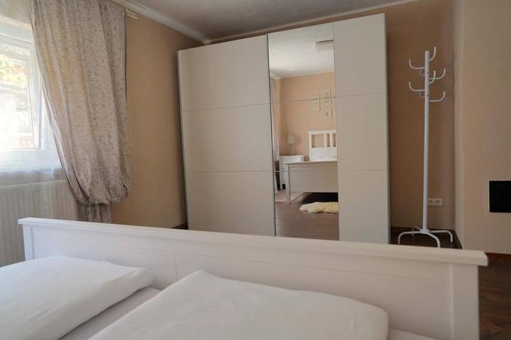 Gîte pour 6 personnes, avec jardin à Kitzingen - 3