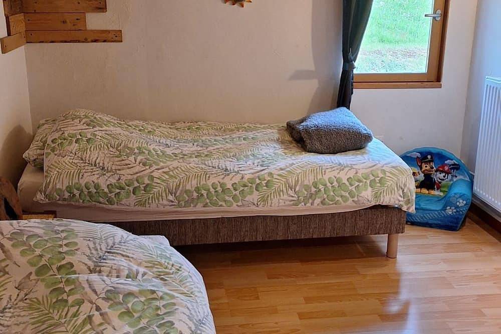 Gemütliche Ferienwohnung nahe den Cascades de Tendon mit Terrasse, privatem Parkplatz und Wlan in Le Tholy, Épinal und Umgebung