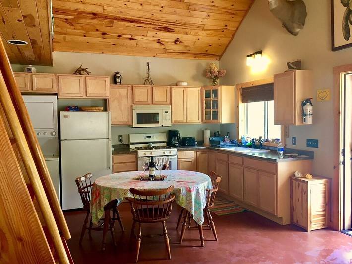 Log cabin for 8 people, with terrace and garden in Wisconsin