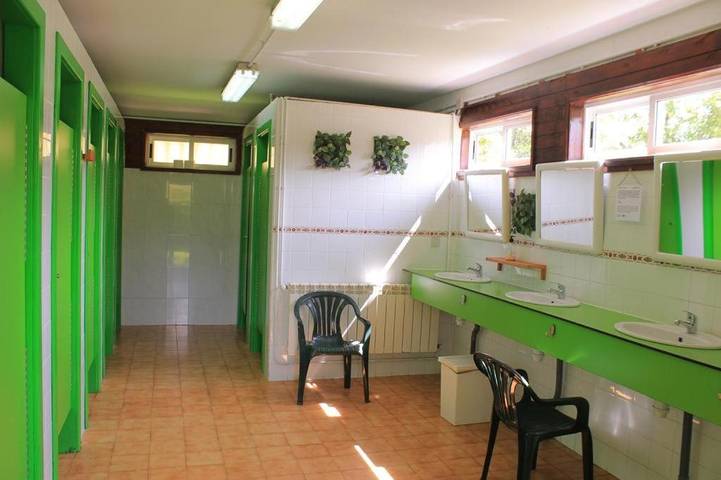 Camping pour 4 personnes, avec piscine ainsi que jardin et vue, animaux acceptés dans Galice - 2