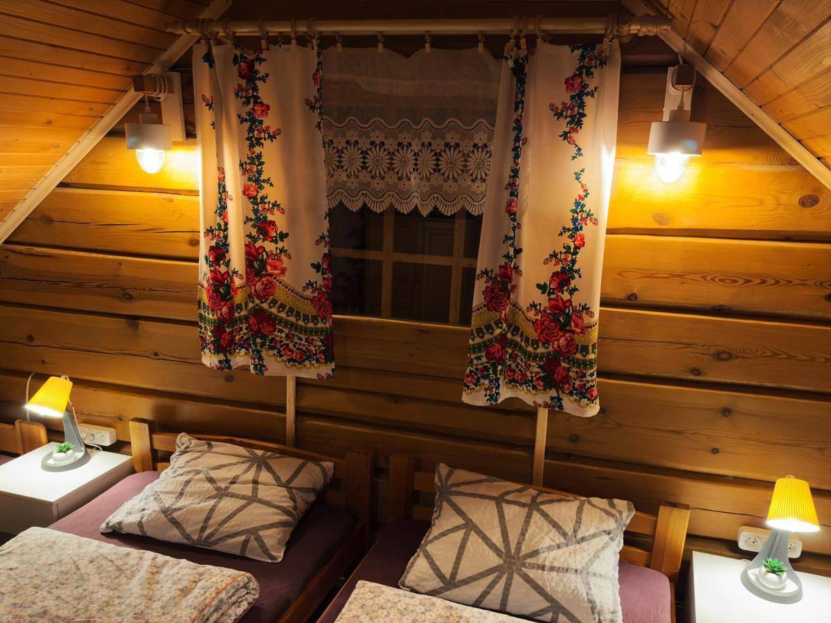 Chata Wilka Bieszczady - Całoroczny dom z bali z 3 sypialniami i balią in Brzegi Dolne, Karpaty (Polska)