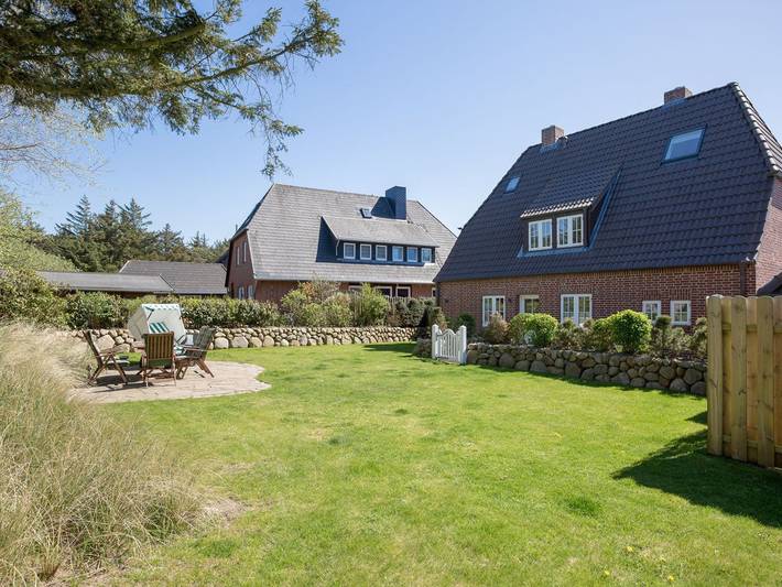 Ganze Ferienwohnung, White Pearl Og - Luxus-App., strandnah für 6 Pers. mit Sauna, Terrasse, WLAN. Haustiere erlaubt. in Westerland, Sylt (Gemeinde)