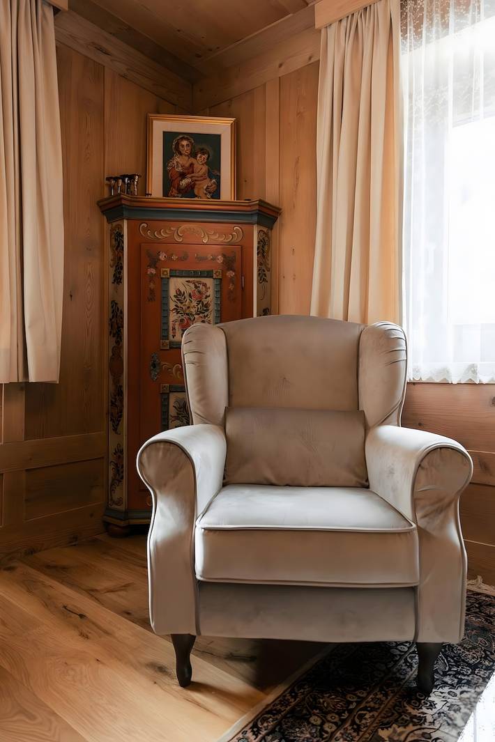 Holiday Home 'Ciasa Ilda - Charming House' with Balcony and Wi-Fi in La Val, Dolomiti Superski