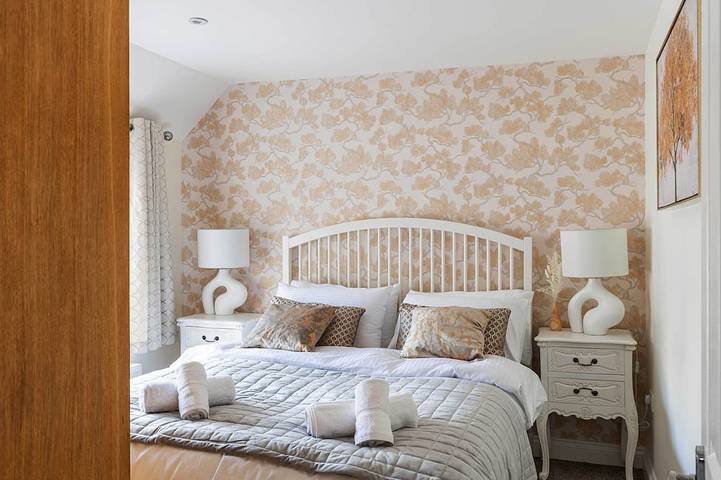 Appartement entier, Beautifully presented 3 bedroom apartment, walking distance to University,Tesco in Guildford, Surrey