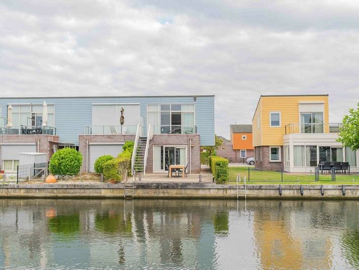 Ferienhaus für 4 Personen, mit Balkon und Garten in Oude-Tonge