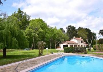 Location De Vacances pour 8 Personnes dans Réaup-Lisse, Région de Nérac, Photo 1