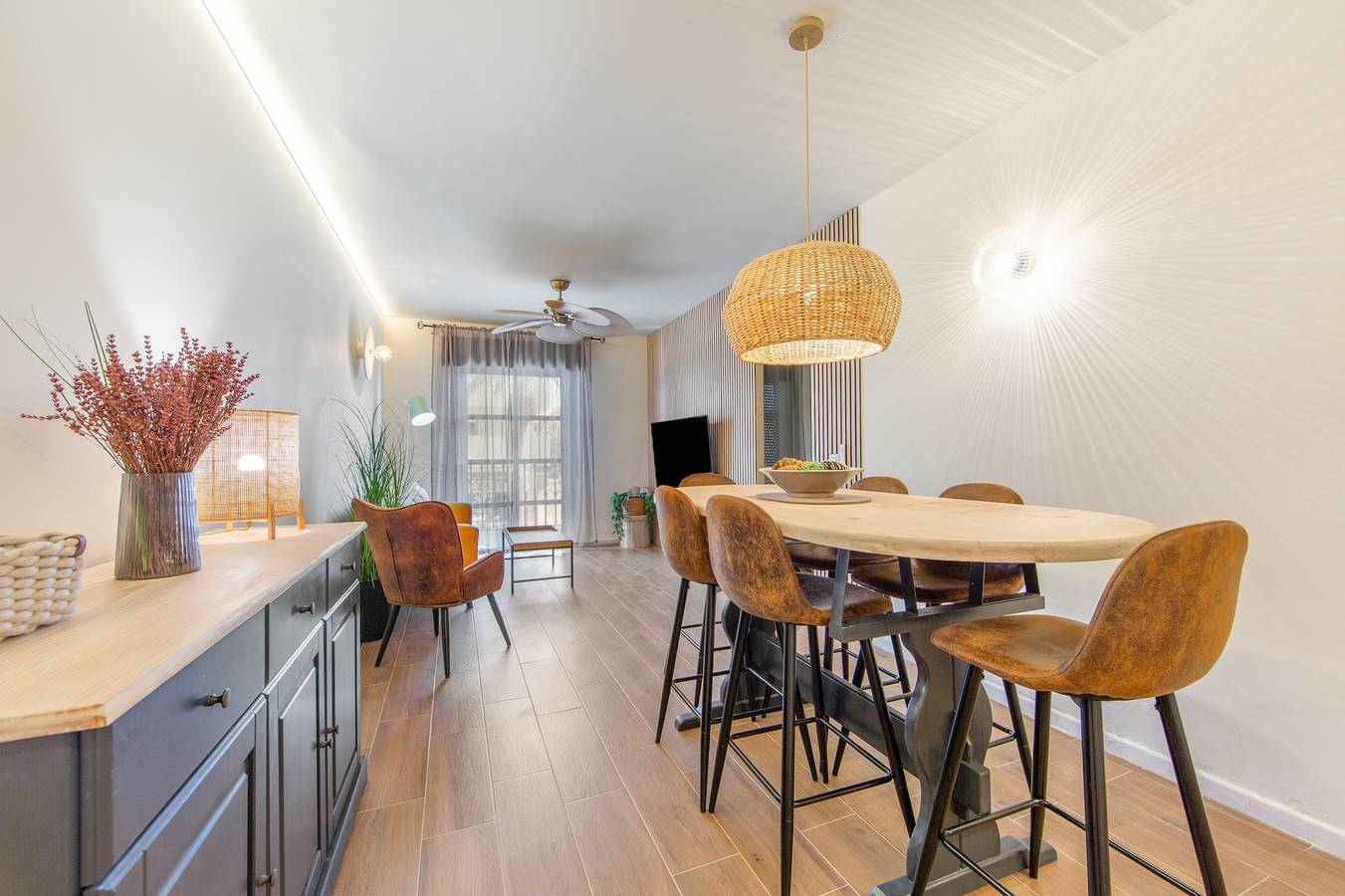 Apartamento entero, Apartamento 'Fmr Avenida Almería' con terraza privada, balcón y Wi-Fi in Carboneras, Costa de Almería