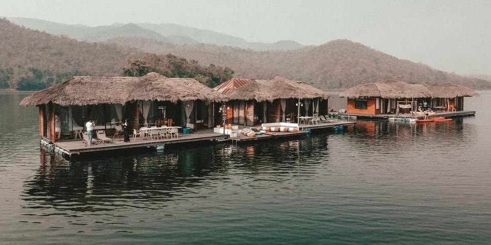 Villa pour 4 personnes, avec terrasse ainsi que vue et vue sur le lac, animaux acceptés